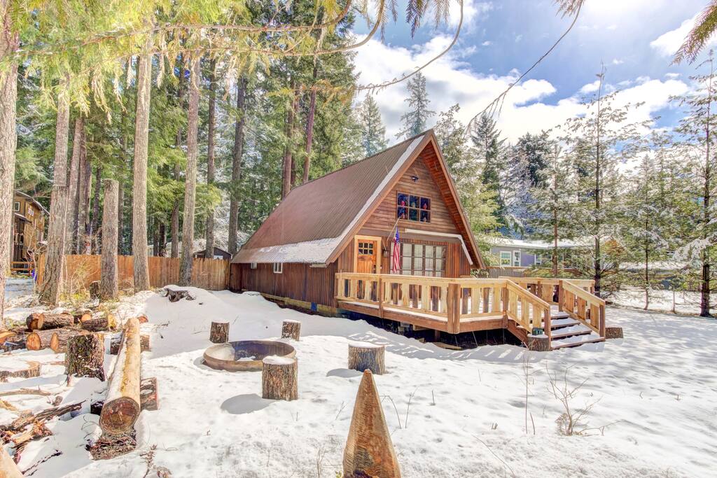 Packwood Cabin Rentals Near Mount Rainier, White Pass, Mount Saint Helens