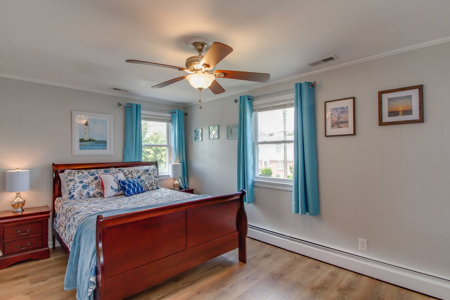 4BR Spacious Home • Walk to Willoughby Beach