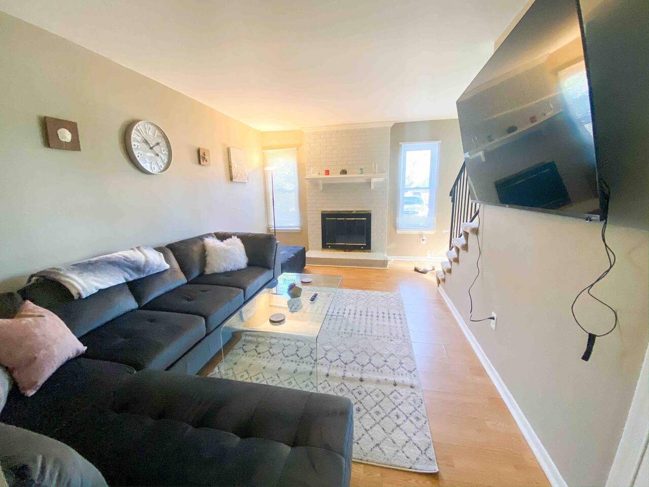 30+ Day Stay, Discounts! 2BR in the VIBE District! — Virginia Beach — vacation rental