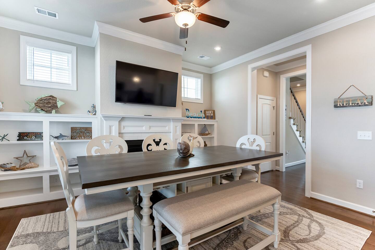 4BR Luxury VIBE Beach House • 3.5BA