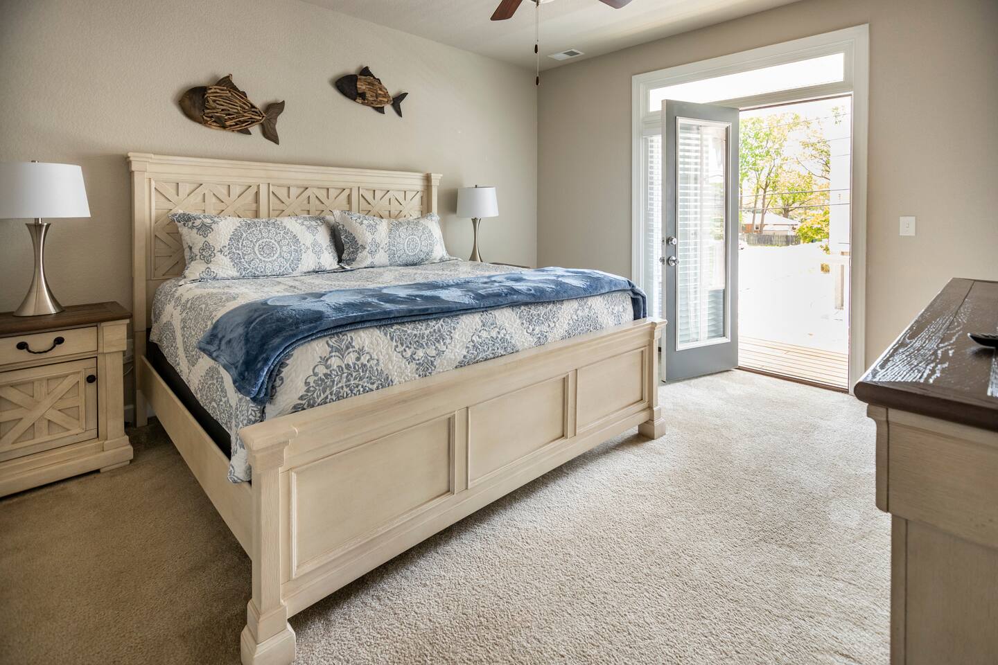 4BR Luxury VIBE Beach House • 3.5BA