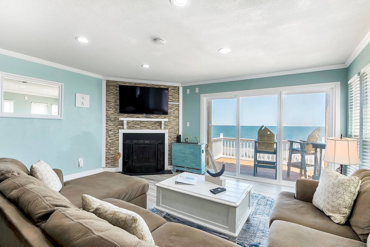 Beachfront Chic’s Beach • Incredible Ocean Views