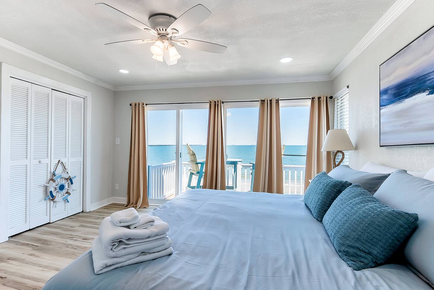 Beachfront Chic’s Beach • Incredible Ocean Views