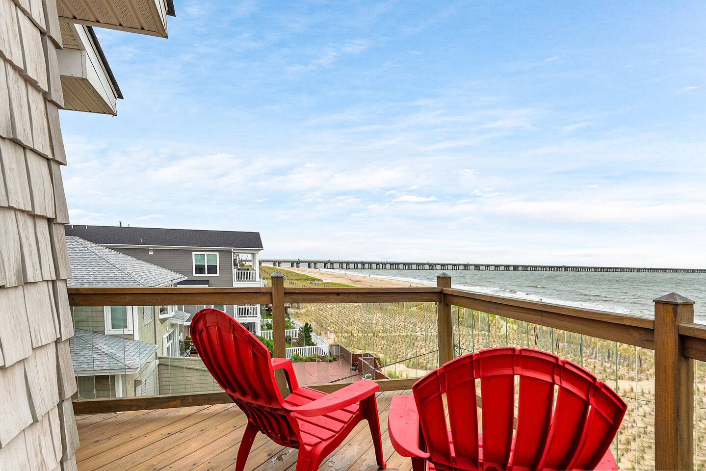 Chics Beach Oceanfront Gem • Garage