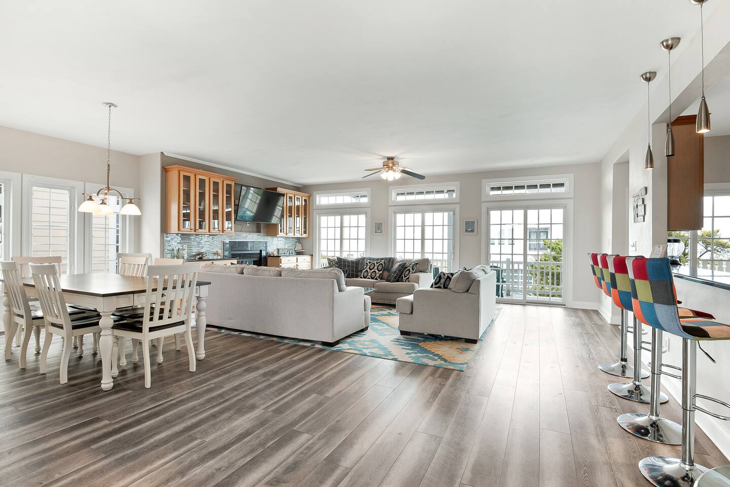 Perfect Beach Home w/ Ocean Views! Sleeps 10!