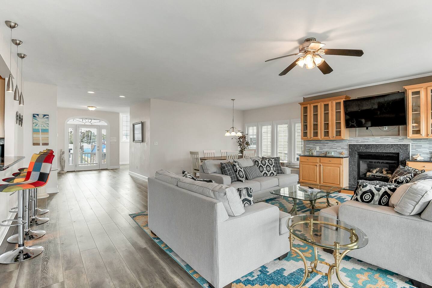 Perfect Beach Home w/ Ocean Views! Sleeps 10!