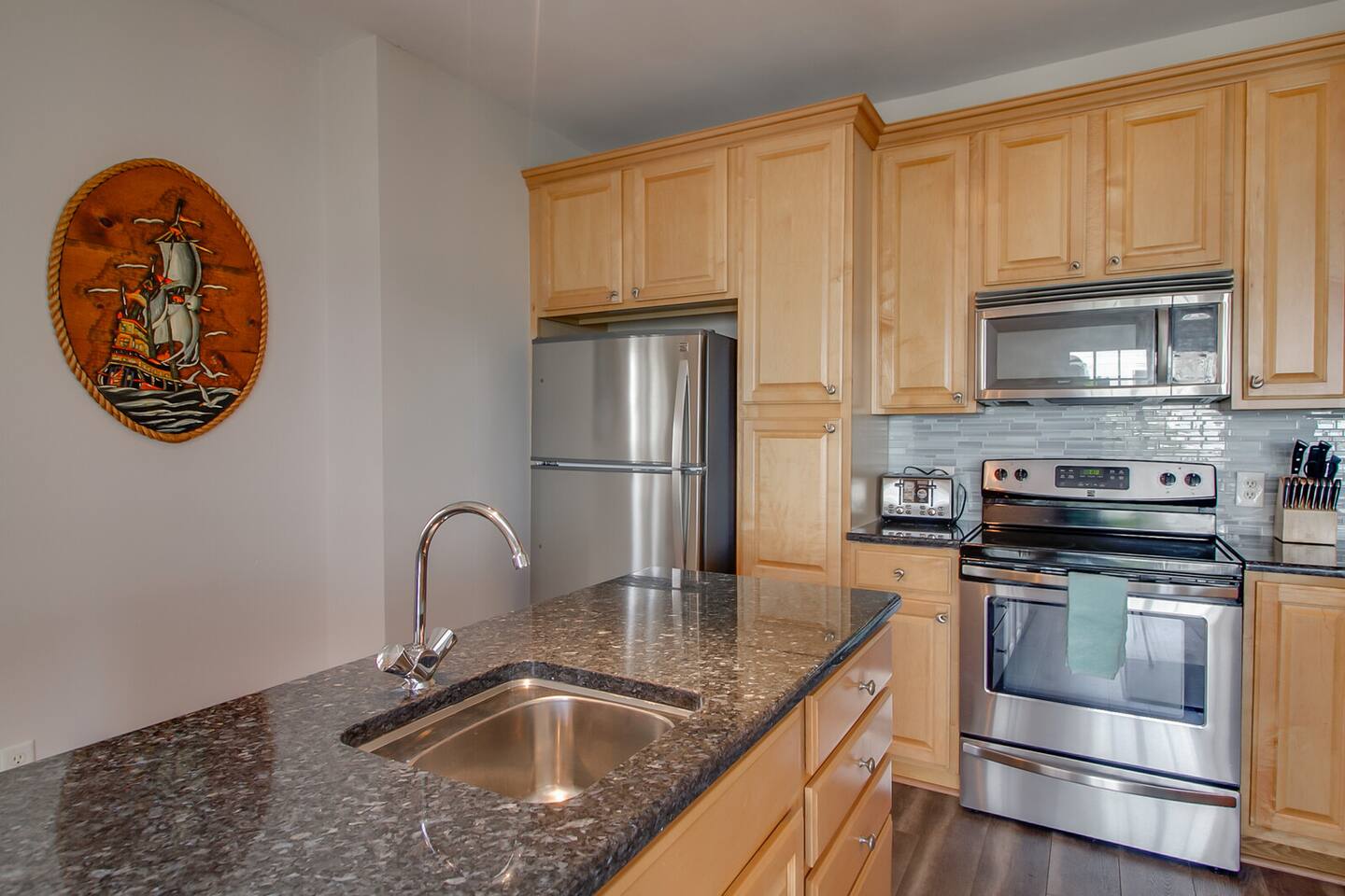 Perfect Beach Home w/ Ocean Views! Sleeps 10!