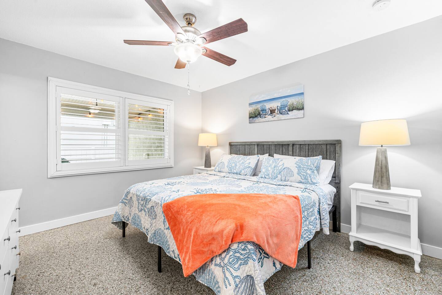 Easy Walk to Beach! 3 BR/2 BATH! Pets OK!