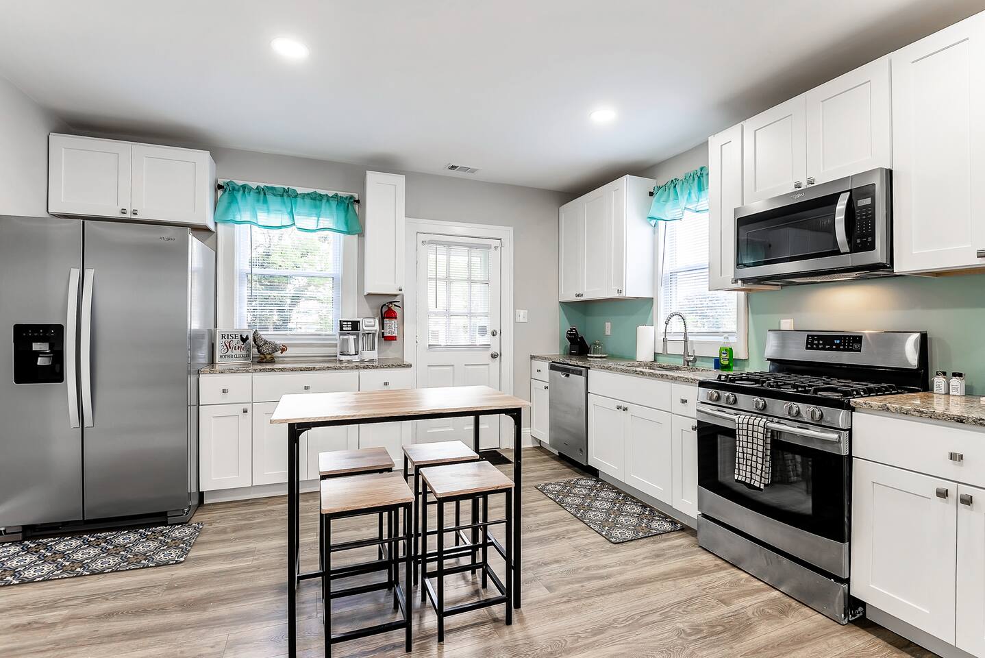 Spacious 5BR Beach Retreat •Pets OK •Sleeps 10