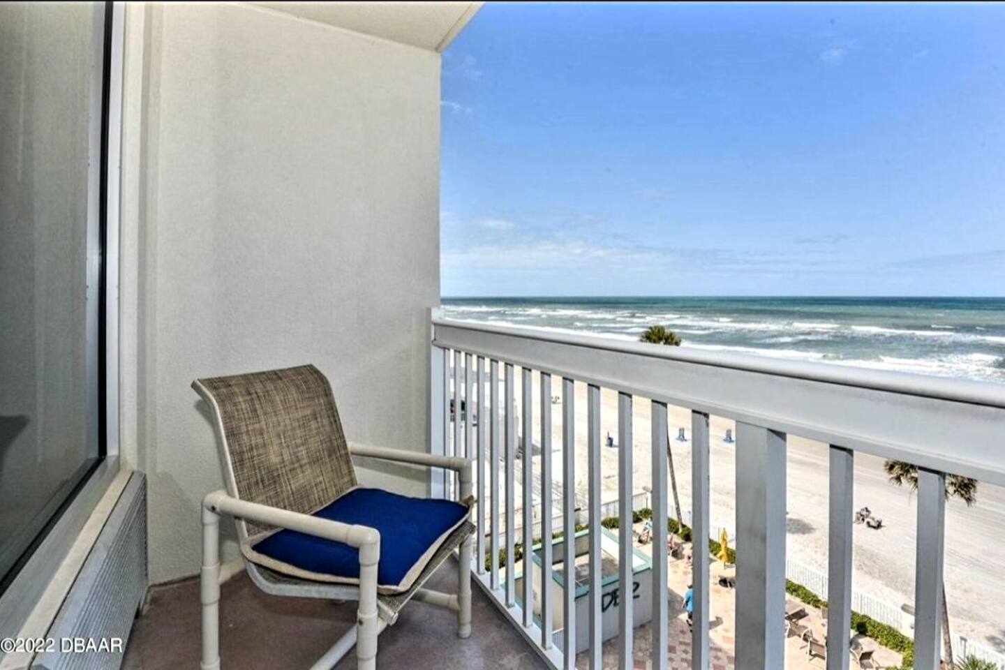 Daytona Beach Resort 1 bdrm family condo w/kitchen
