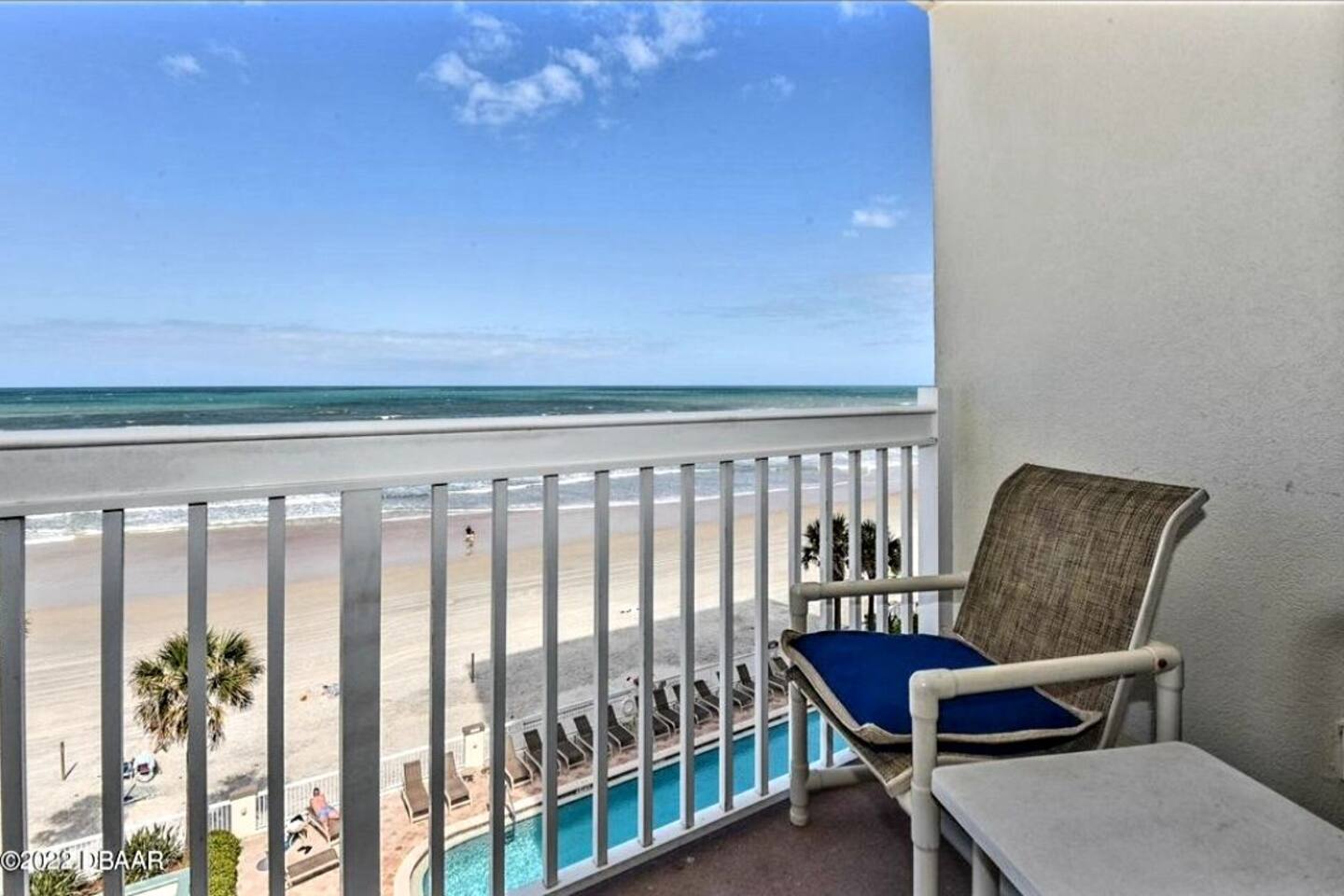 Daytona Beach Resort 1 bdrm family condo w/kitchen