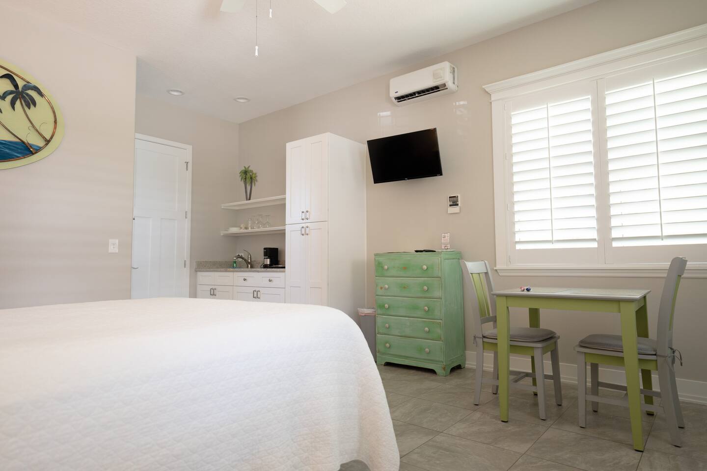 Cottage - Pool - Free Parking - Walkable