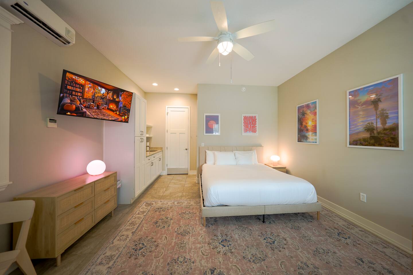 Newly Renovated Cottage! Ideal for 3 Guests — Dunedin — vacation rental