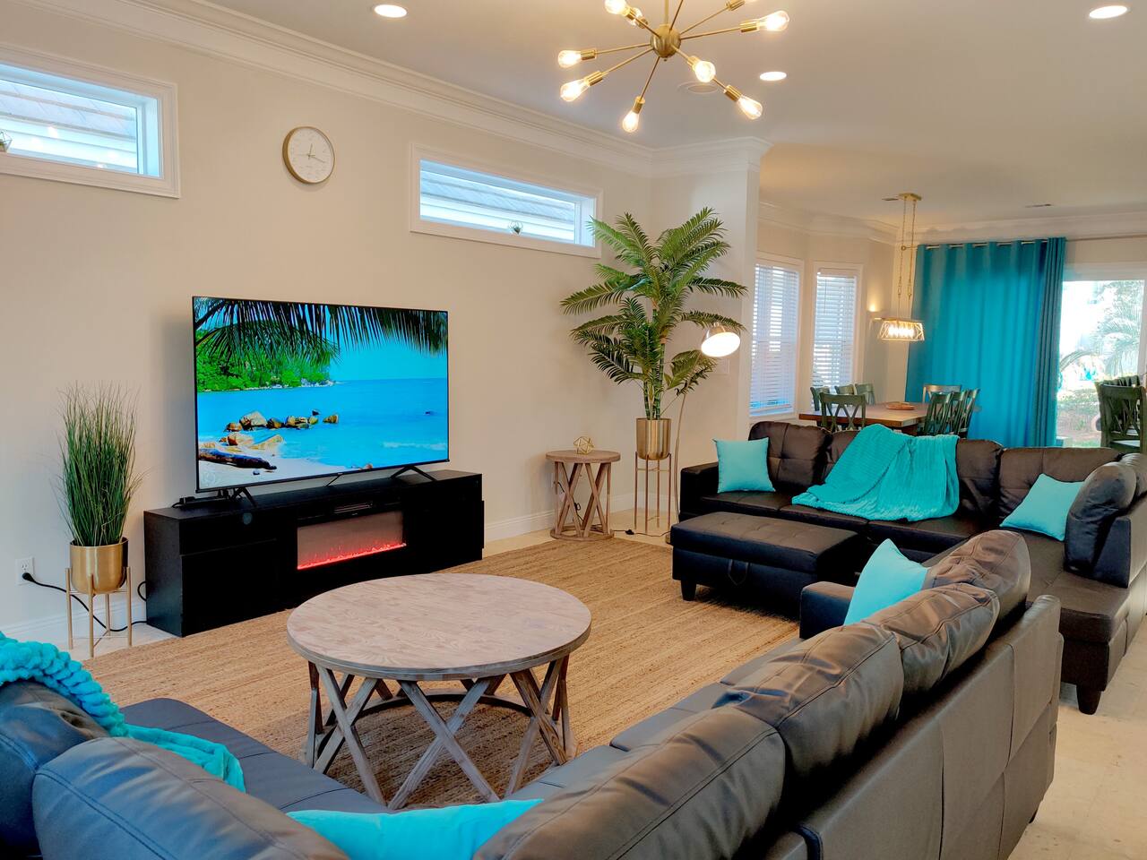 $1MM villa • Beachfront neighborhood • Free cruise