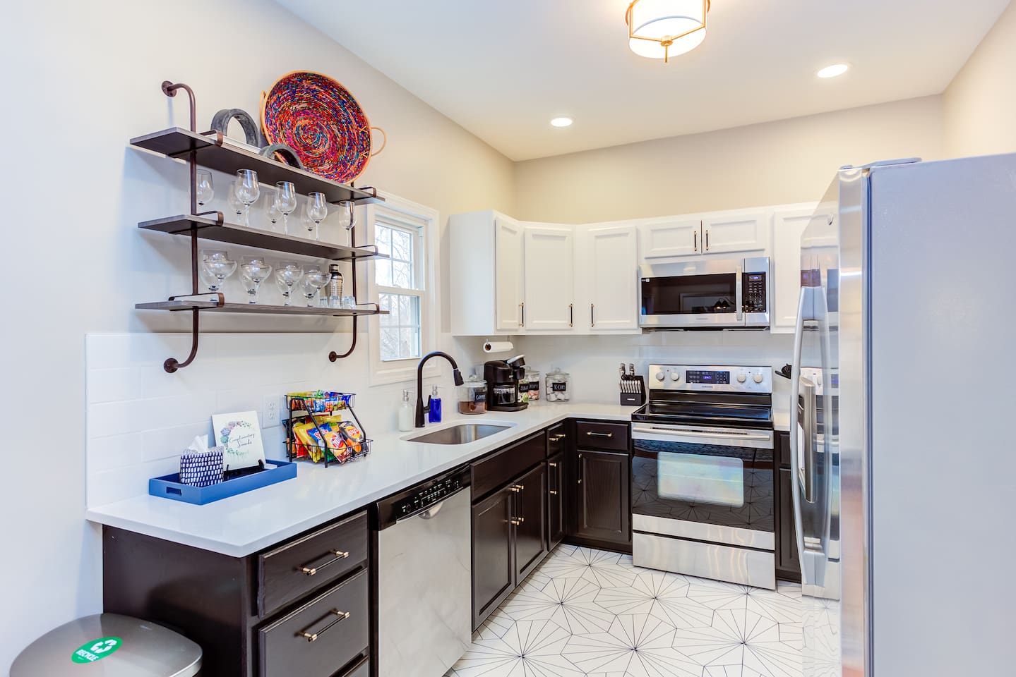 Stylish Graham Retreat | Garden View | BBQ Grill
